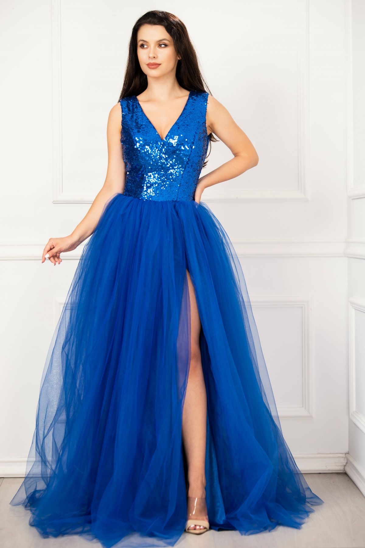Rochie de seara lunga eleganta albastru royal din tulle cu paiete