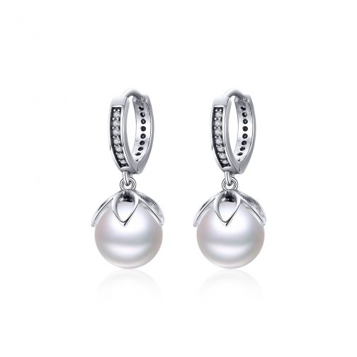 Cercei din argint Flowerd Pearls Hoops la pret fara cncurenta